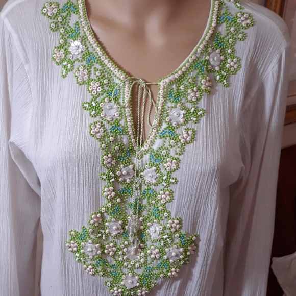 Suly Tops - Sully, white tunic, beaded